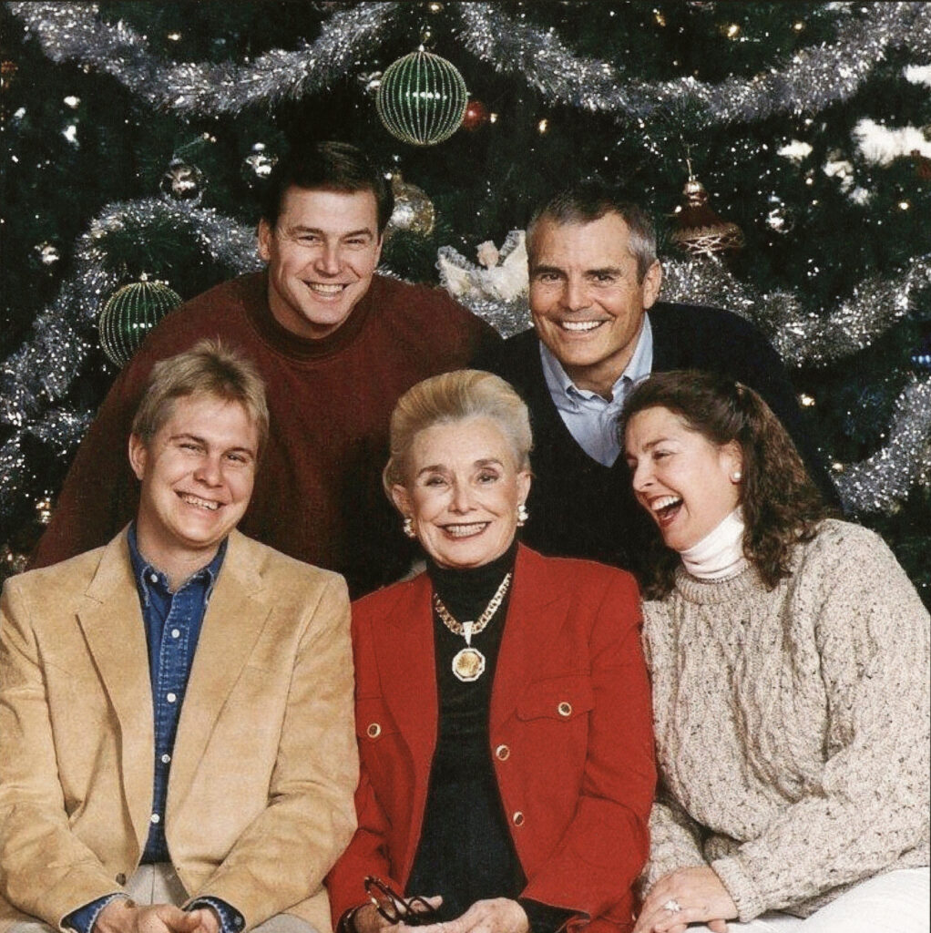 Dollie Cole, surrounded by her children and Anne Cole Pierce