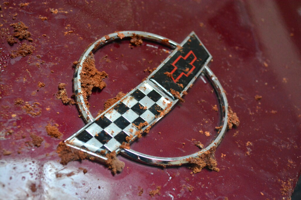 National Corvette Museum-Sinkhole-Ground to Sky-Corvette Emblem-Logo
